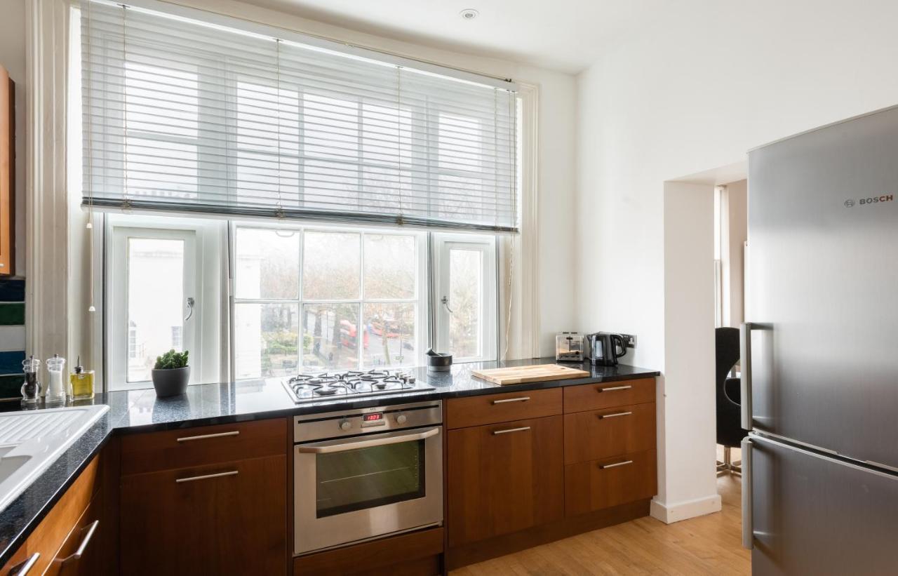 The Holland Park Escape - Modern & Central 2Bdr Flat ลอนดอน ภายนอก รูปภาพ