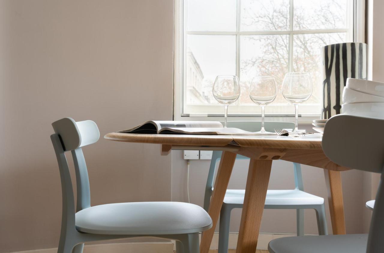 The Holland Park Escape - Modern & Central 2Bdr Flat ลอนดอน ภายนอก รูปภาพ